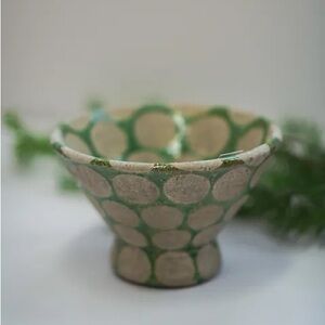 Small Green Dot Pot